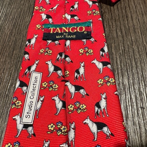 Tango by Max Raab Novelty Necktie dogs All Silk Men's Tie, NWOT - Picture 2 of 3